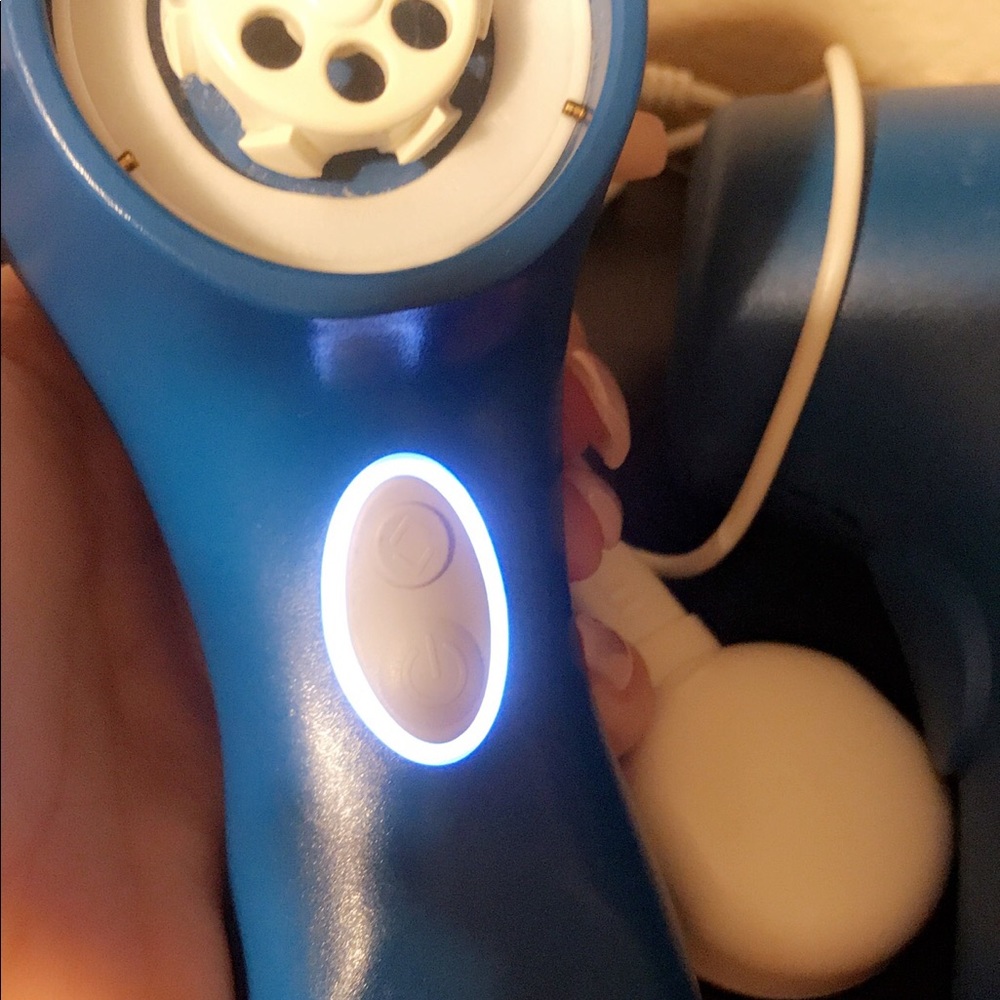 Clarisonic - Picture 4 of 5